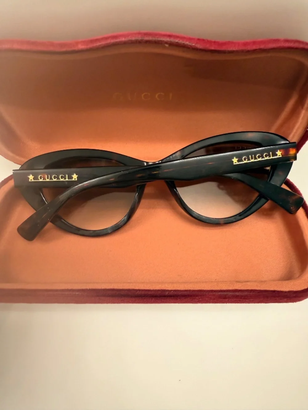 N/A authentic gucci
